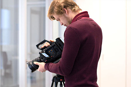 MEDIENGESTALTER BILD UND TON (w/m/d)