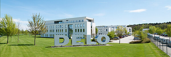 header_1500x500_delo_building.jpg