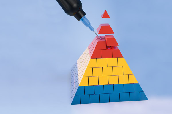 Pyramide aus Kunststoff verklebt mit DELO-Klebstoff